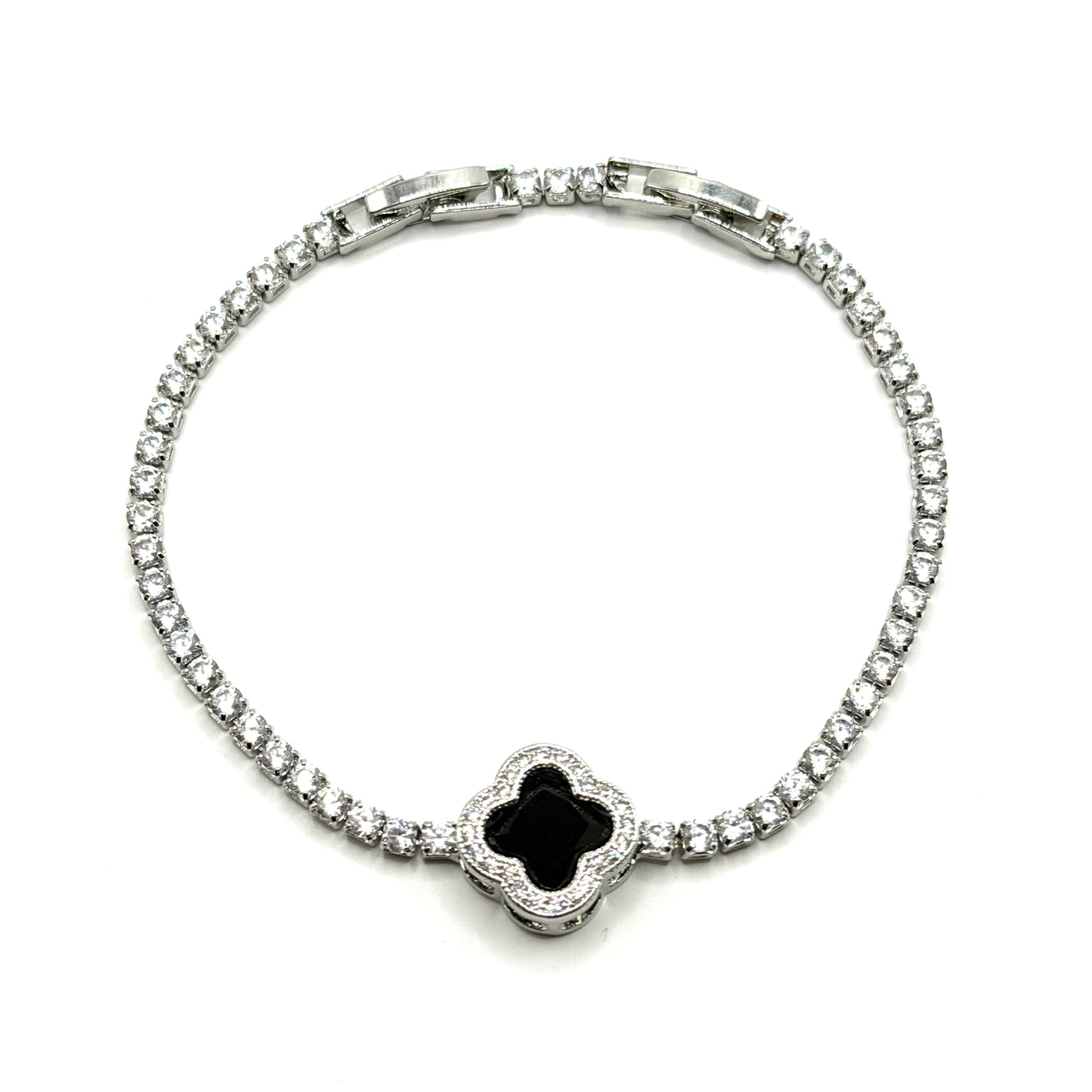 Tijdloze clover dames armband zilver met verfijnde afwerking